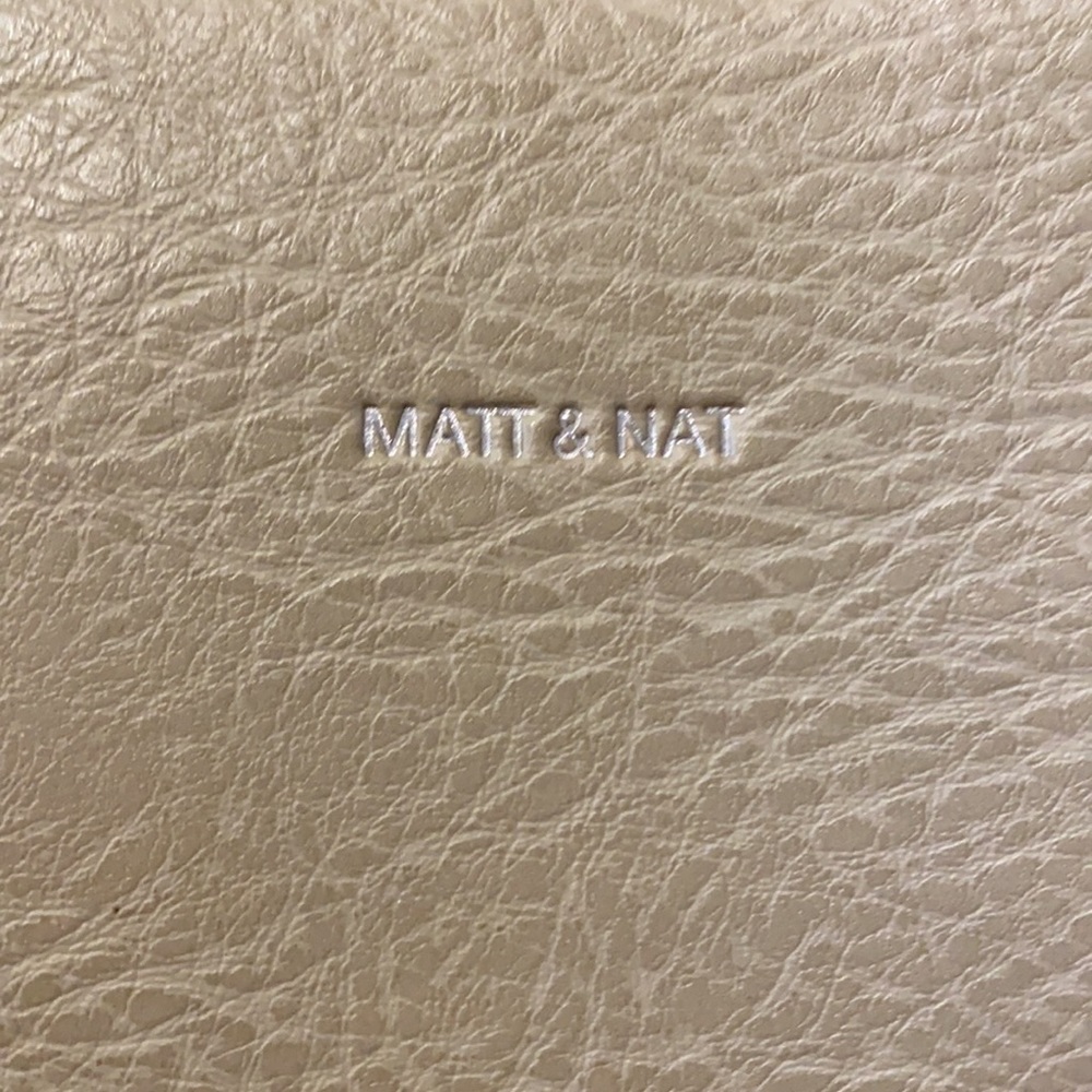 Matt & Nat Tote - Picture 5 of 6
